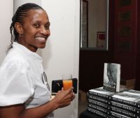 A guest buys a copy of "Nelson Mandela – Conversations with Myself"